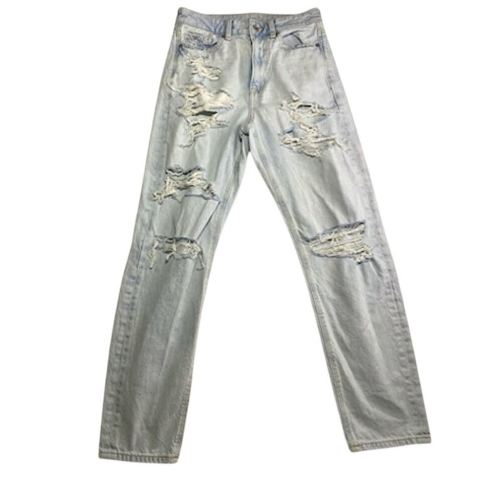 AEO Highest Rise Mom Jeans • Light Wash Distressed • Women’s 4 • 26” Inseam